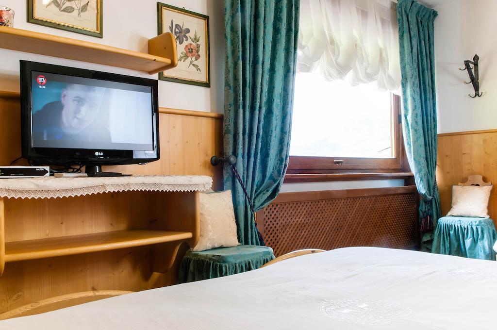 B&B Caldara Cortina dʼAmpezzo Oda fotoğraf