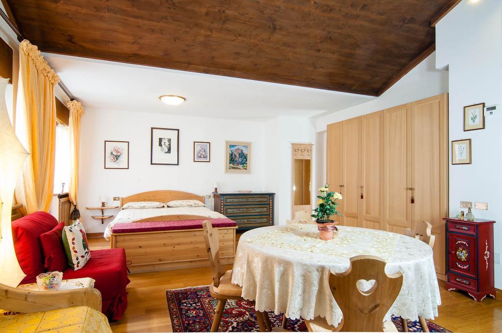 B&B Caldara Cortina dʼAmpezzo Oda fotoğraf